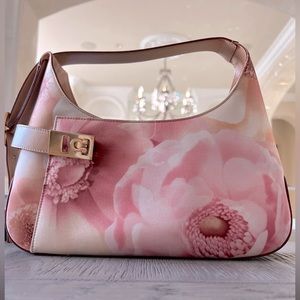 Salvatore Ferragamo Gancini Shoulder Bag - Pink Floral
